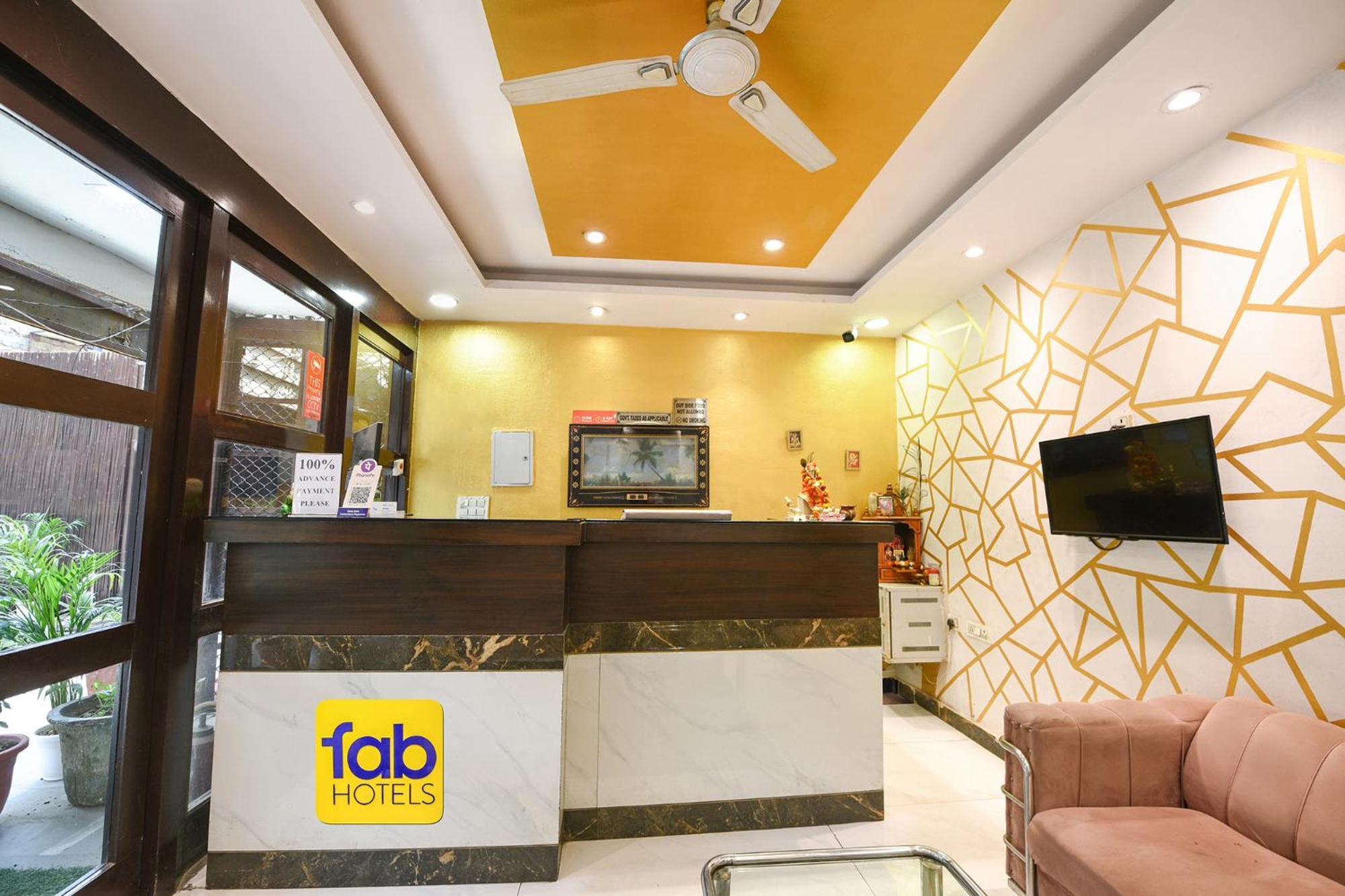 ניו דלהי Fabhotel Under Bridge מראה חיצוני תמונה